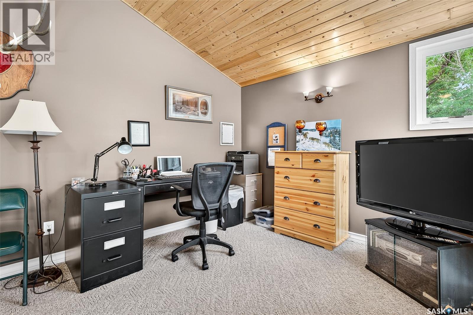 417 Daniel Drive, Buffalo Pound Lake, SK - Indoor Photo Showing Office