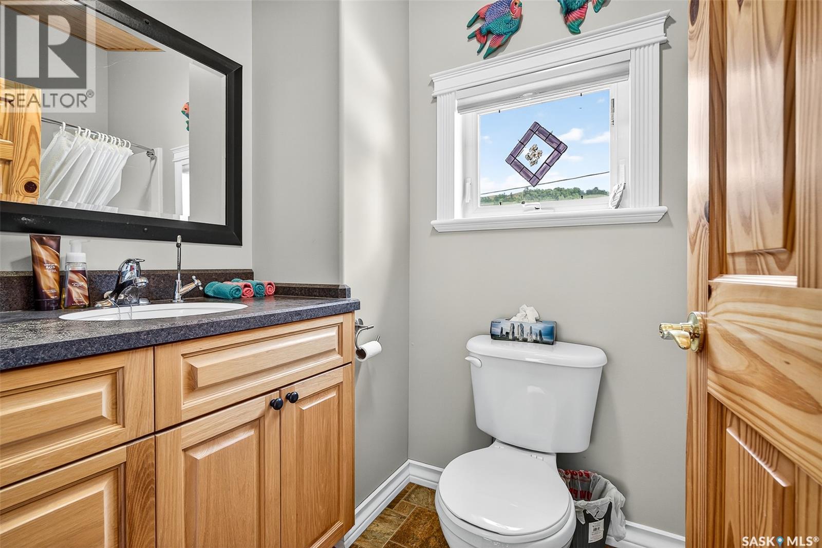 417 Daniel Drive, Buffalo Pound Lake, SK - Indoor Photo Showing Bathroom