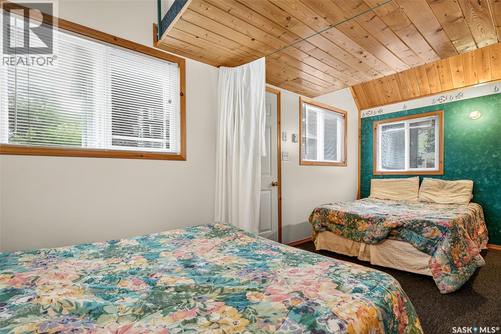 417 Daniel Drive, Buffalo Pound Lake, SK - Indoor Photo Showing Bedroom