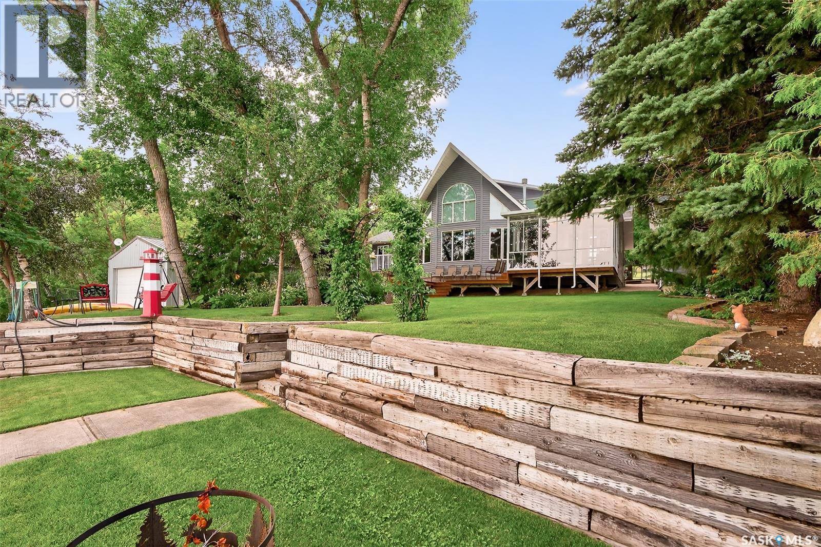 417 Daniel Drive, Buffalo Pound Lake, SK - Outdoor With Deck Patio Veranda