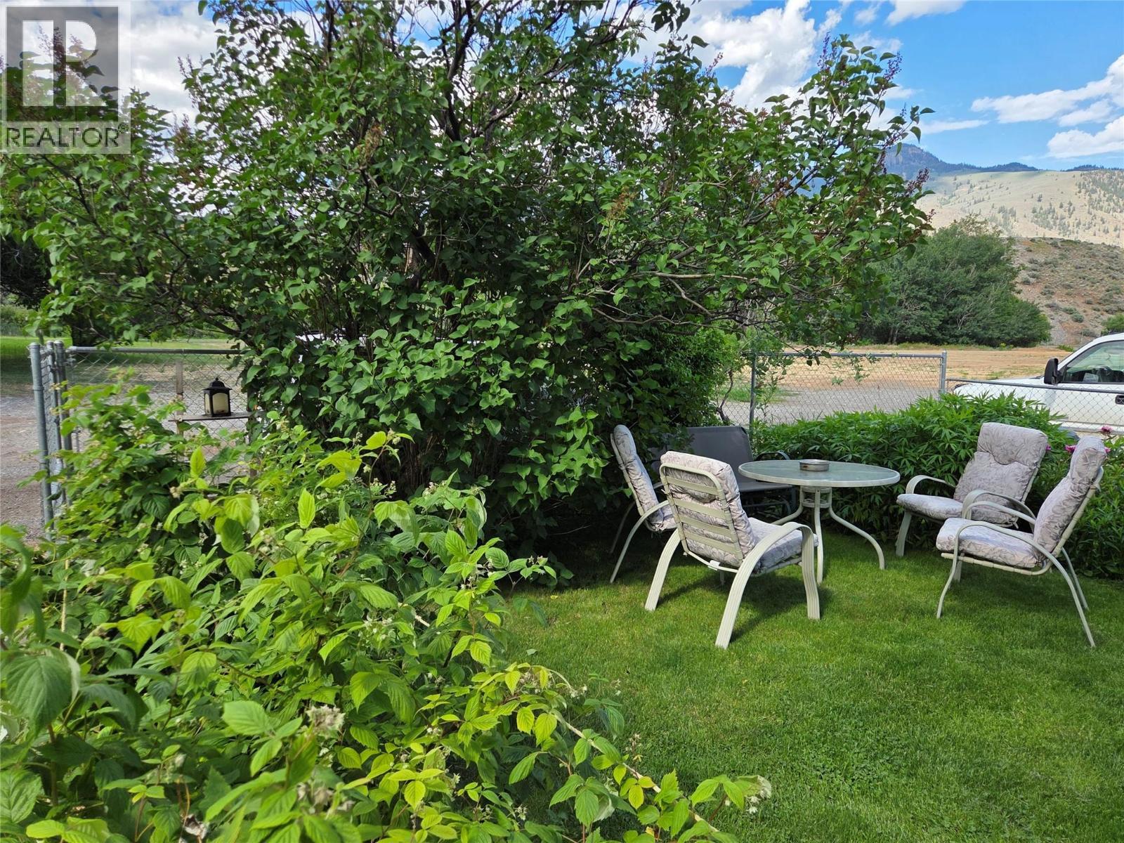 410 6Th Avenue, Keremeos, BC - Outdoor