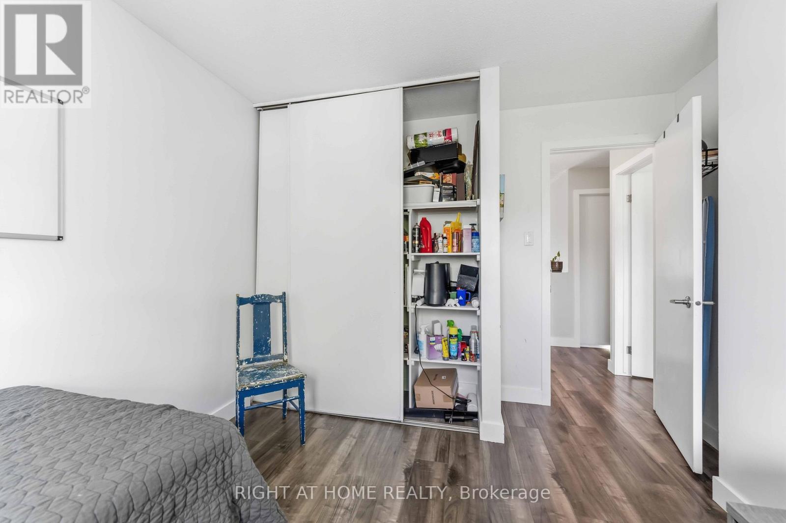 981 Barwell Avenue, Ottawa, ON - Indoor Photo Showing Bedroom