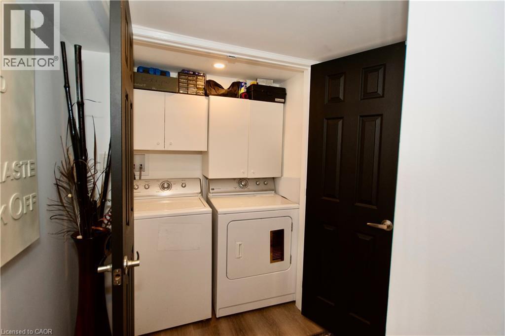86 Hearth Crescent, Kitchener, ON - Indoor Photo Showing Laundry Room
