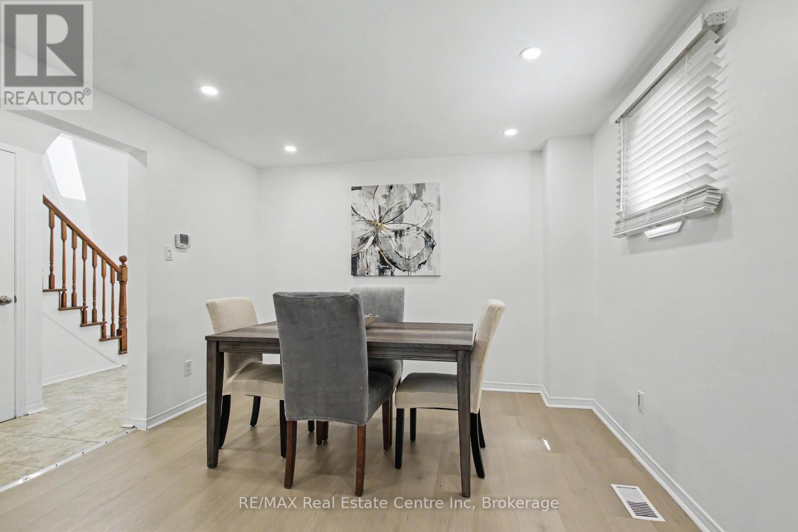 51 Camrose Court, Kitchener, ON - Indoor Photo Showing Dining Room