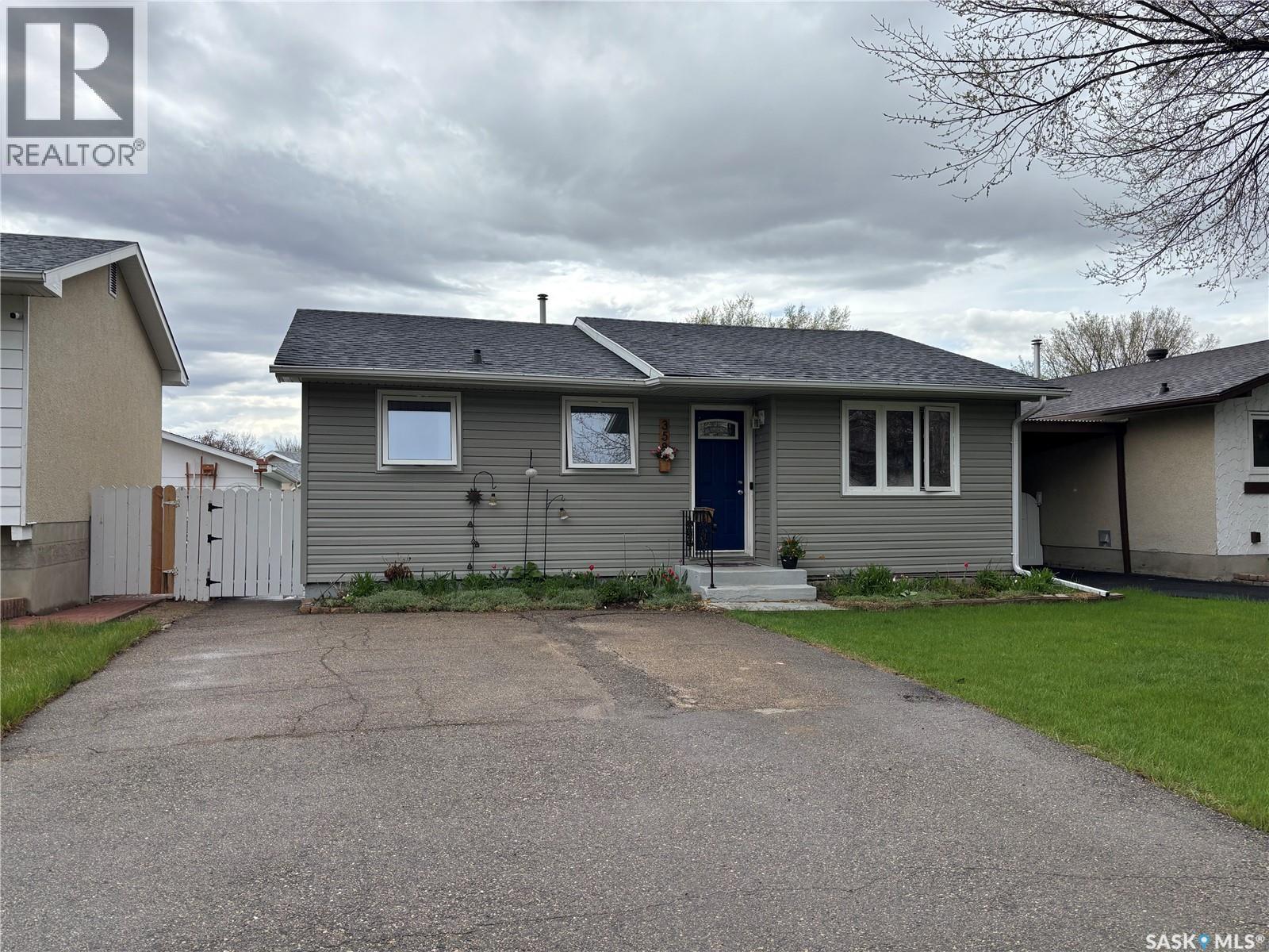 358 Bruce Street, Regina, SK - Outdoor