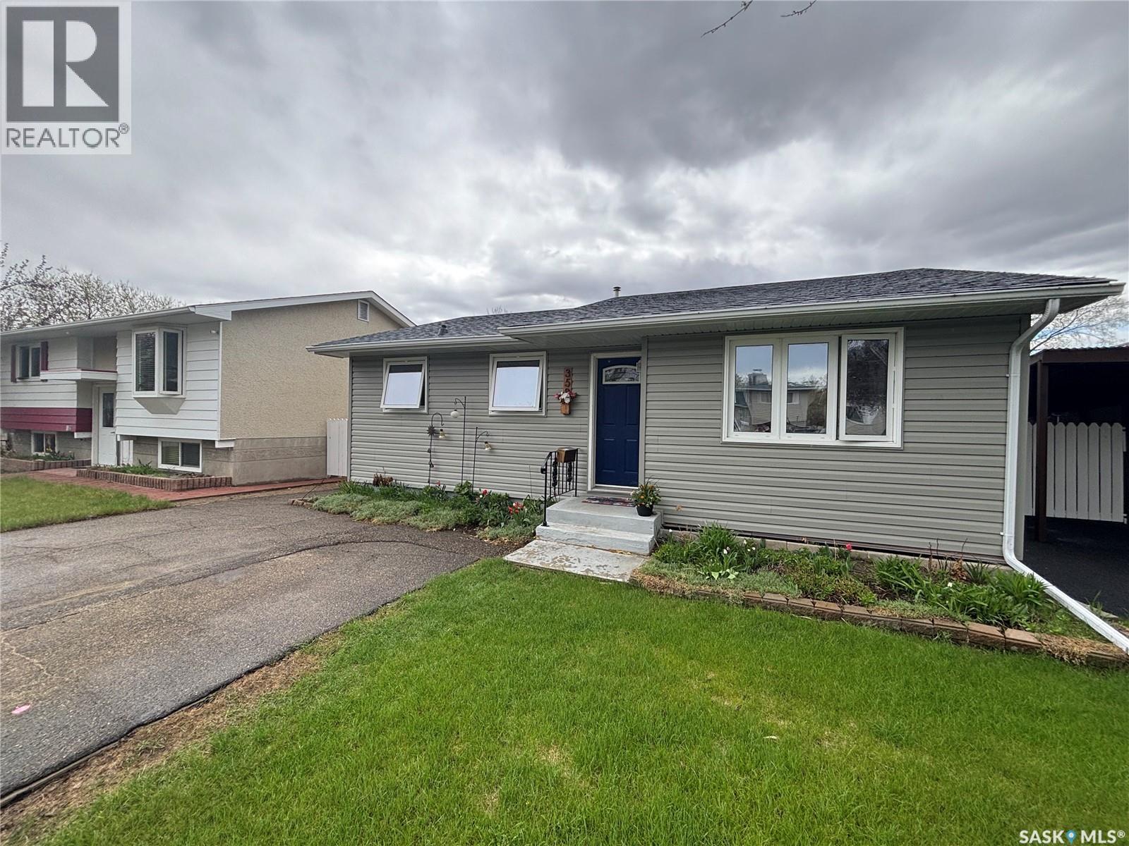 358 Bruce Street, Regina, SK - Outdoor