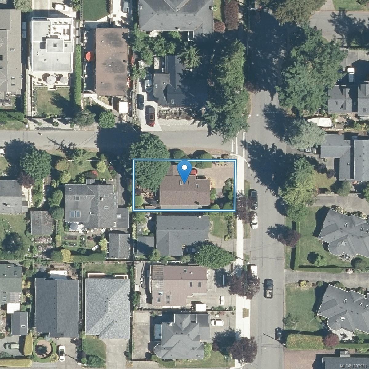 10210 Third St, Sidney, BC