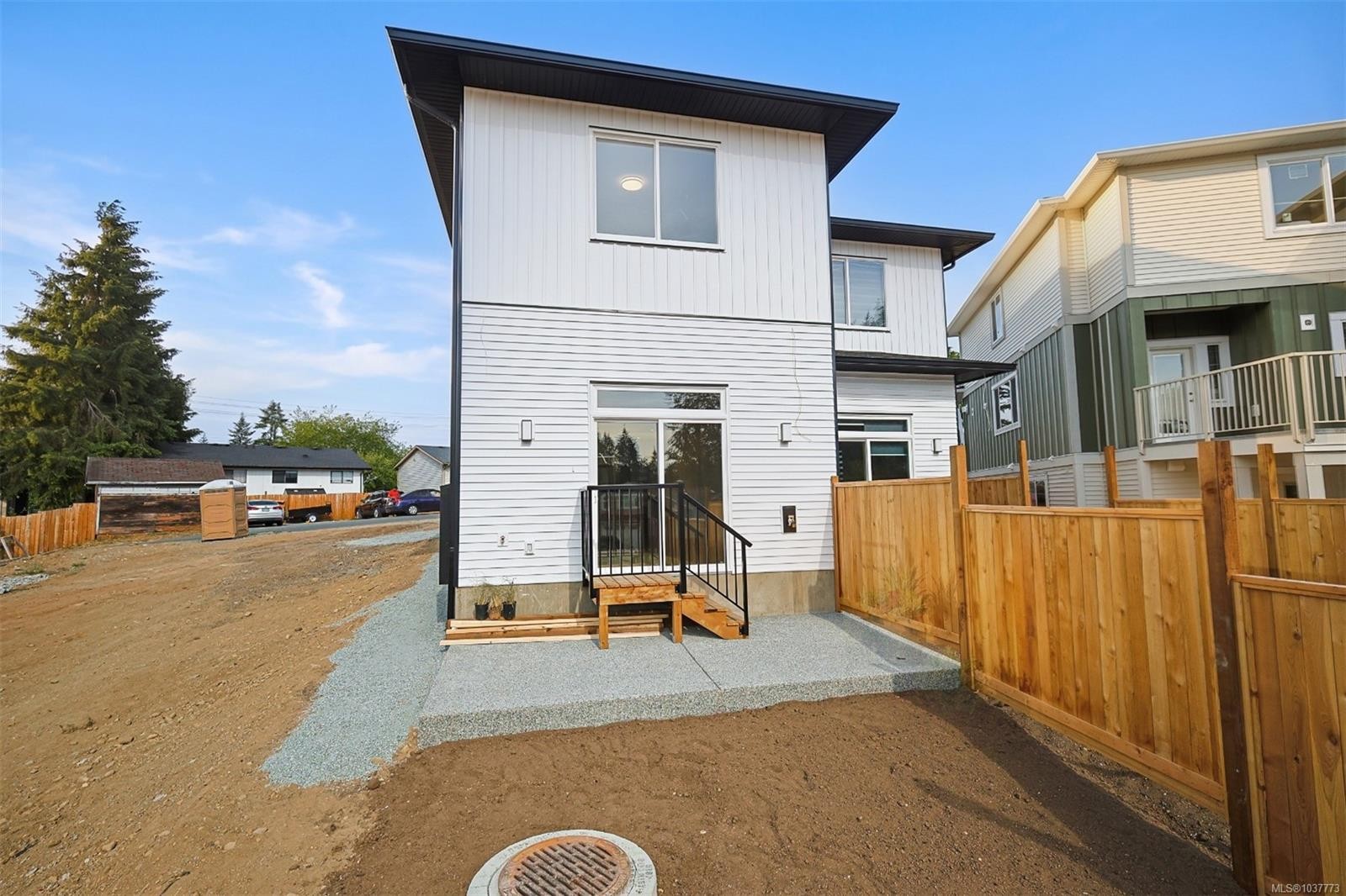 20 Leam Rd, Nanaimo, BC - Outdoor With Exterior