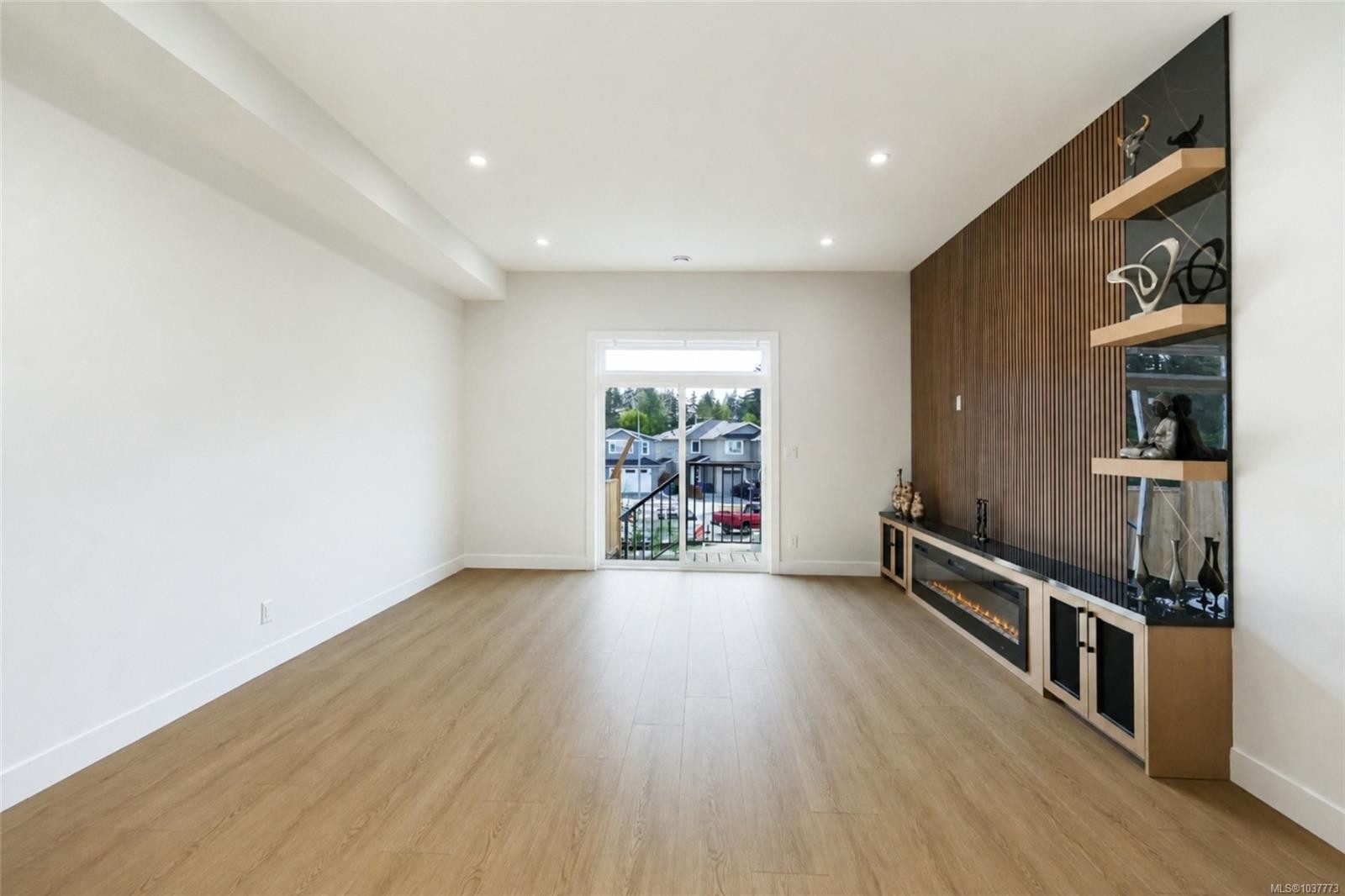 20 Leam Rd, Nanaimo, BC - Indoor