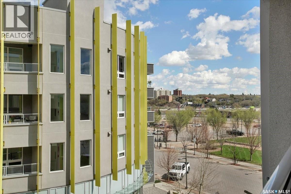 304 404 C Avenue S, Saskatoon, SK - Outdoor