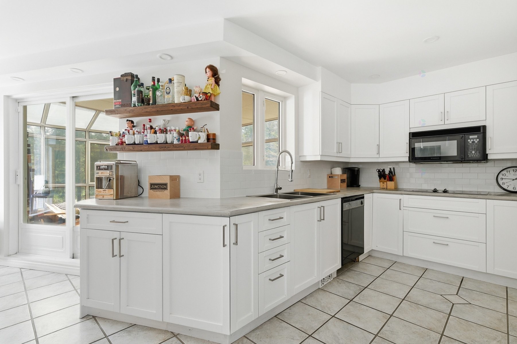 Cuisine - 276 Rue Des Eaux-Vives, Saint-Jérôme, QC - Indoor Photo Showing Kitchen With Double Sink