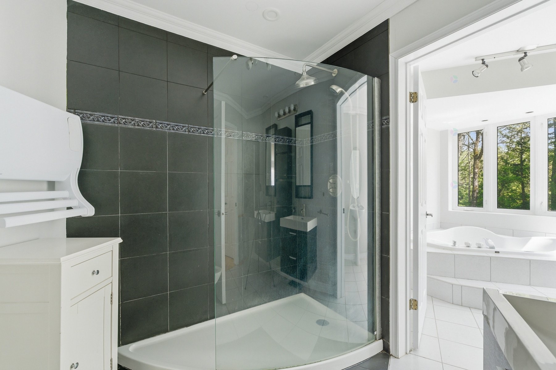 Salle de bains - 276 Rue Des Eaux-Vives, Saint-Jérôme, QC - Indoor Photo Showing Bathroom