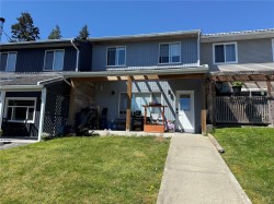 9572 Carnarvon Pl Port Hardy, BC V0N 2P0