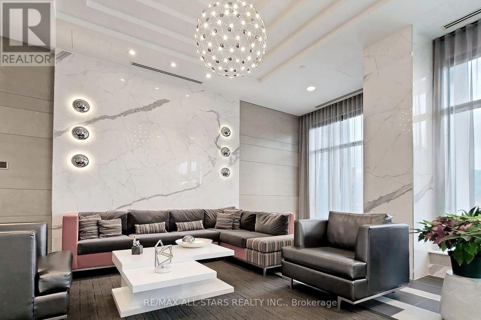 427 - 50 Ann O'Reilly Road, Toronto, ON - Indoor