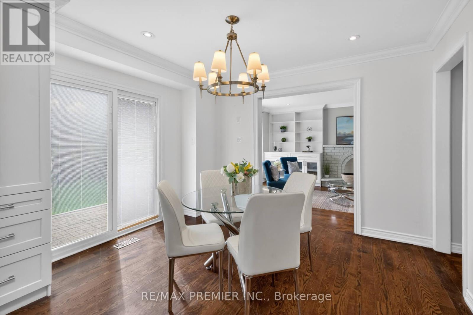 248 Forest Drive, Vaughan, ON - Indoor Photo Showing Dining Room