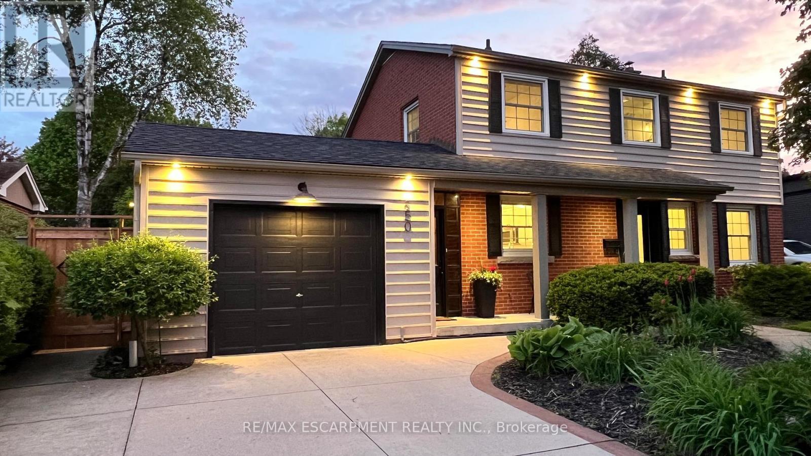 350 East Side Crescent, Burlington, ON - Outdoor