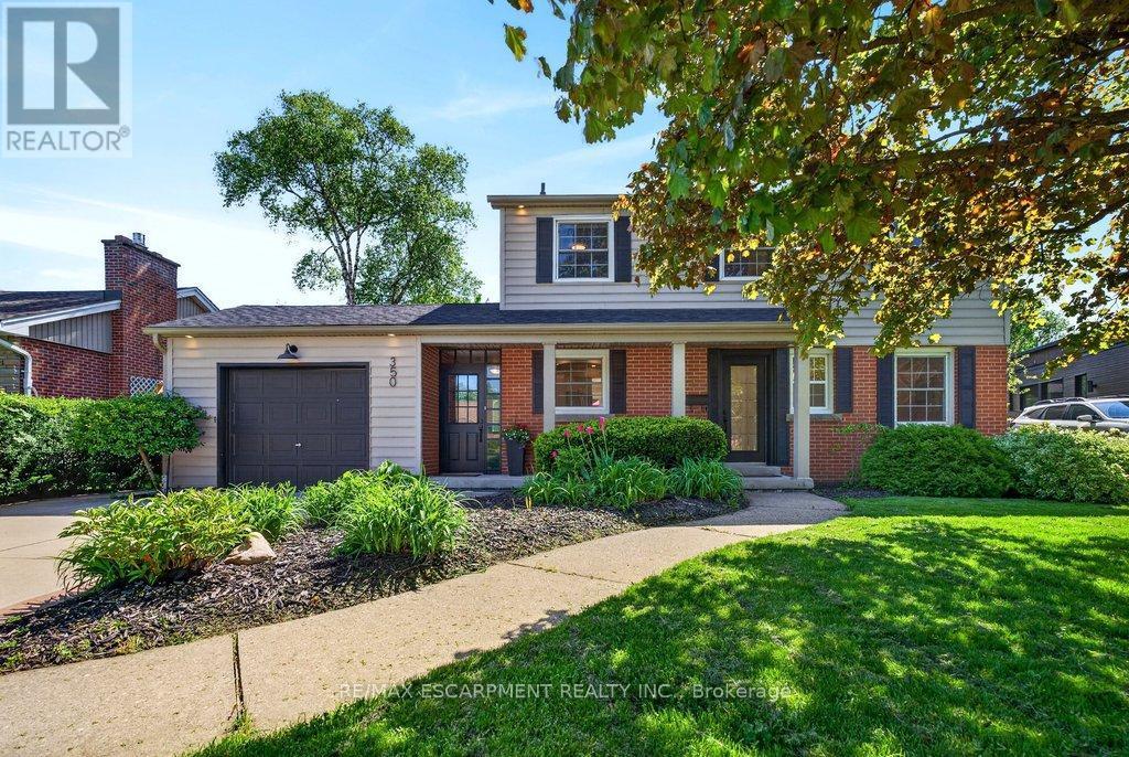 350 East Side Crescent, Burlington, ON - Outdoor With Facade