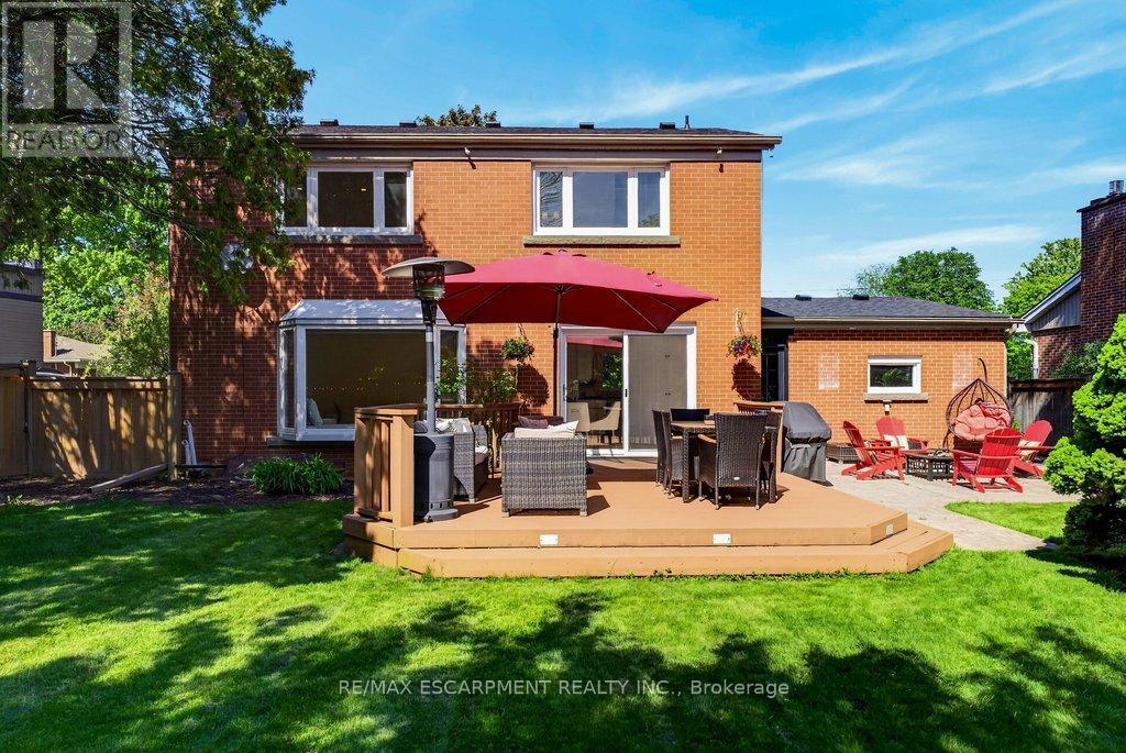 350 East Side Crescent, Burlington, ON - Outdoor With Deck Patio Veranda