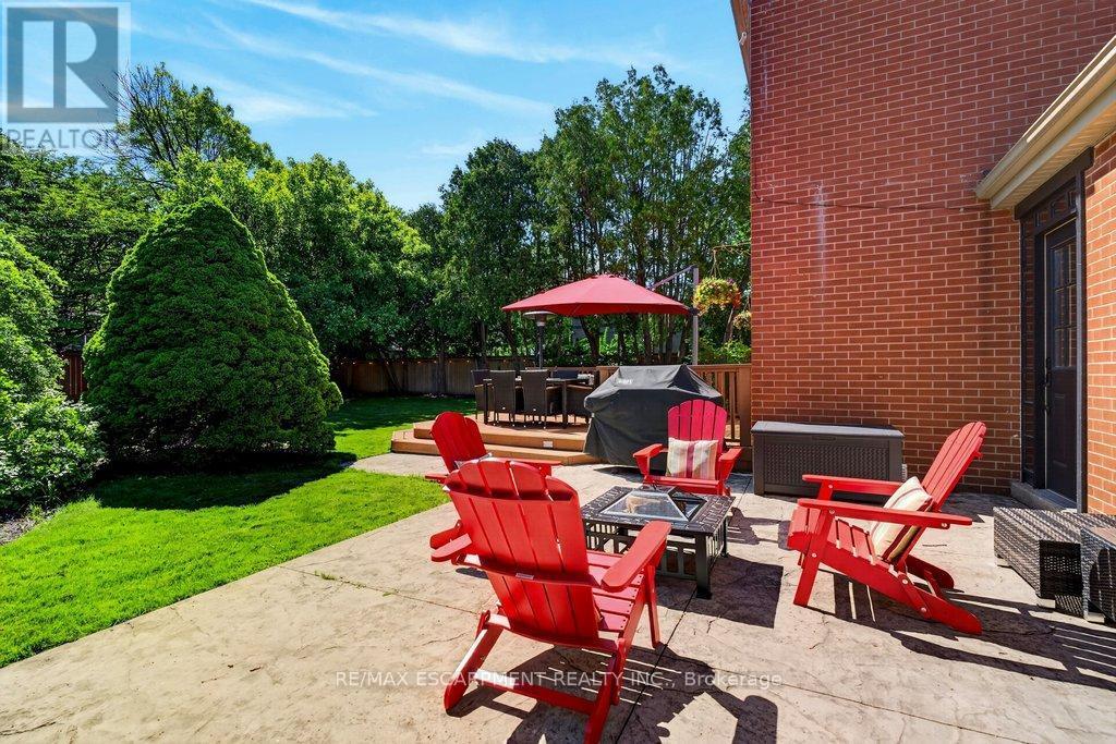 350 East Side Crescent, Burlington, ON - Outdoor With Deck Patio Veranda