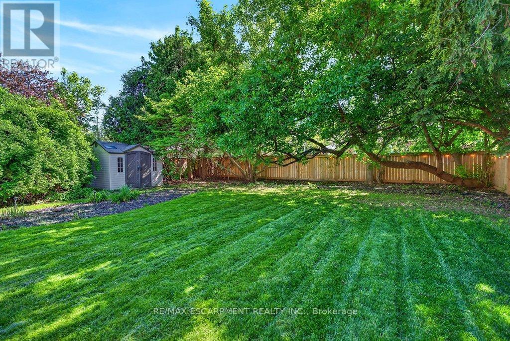 350 East Side Crescent, Burlington, ON - Outdoor