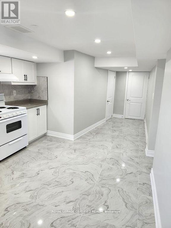 38 Collier Road, Thorold, ON - Indoor