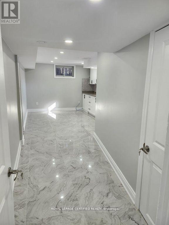 38 Collier Road, Thorold, ON - Indoor