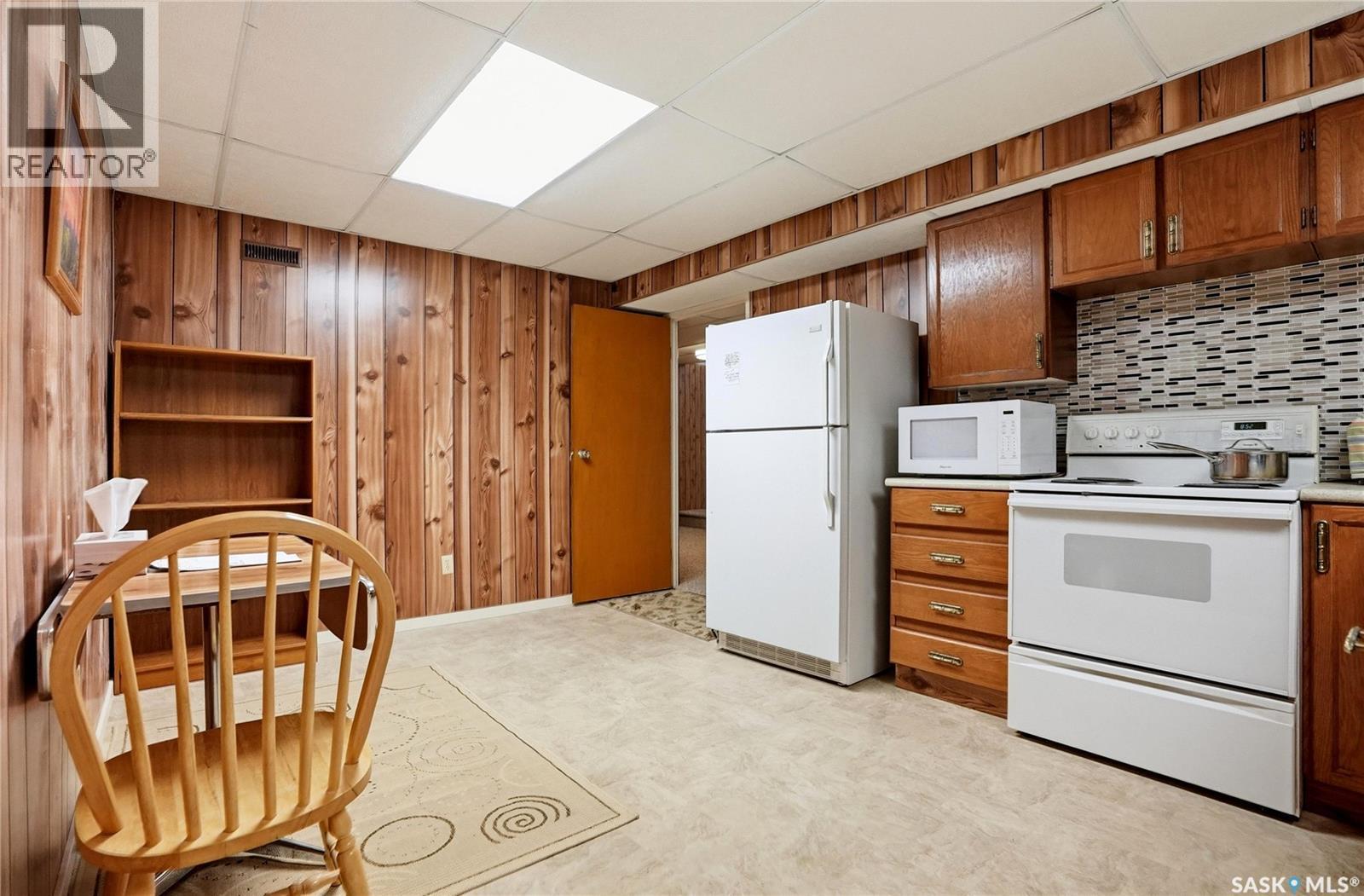 2362 Easthill, Saskatoon, SK - Indoor Photo Showing Other Room