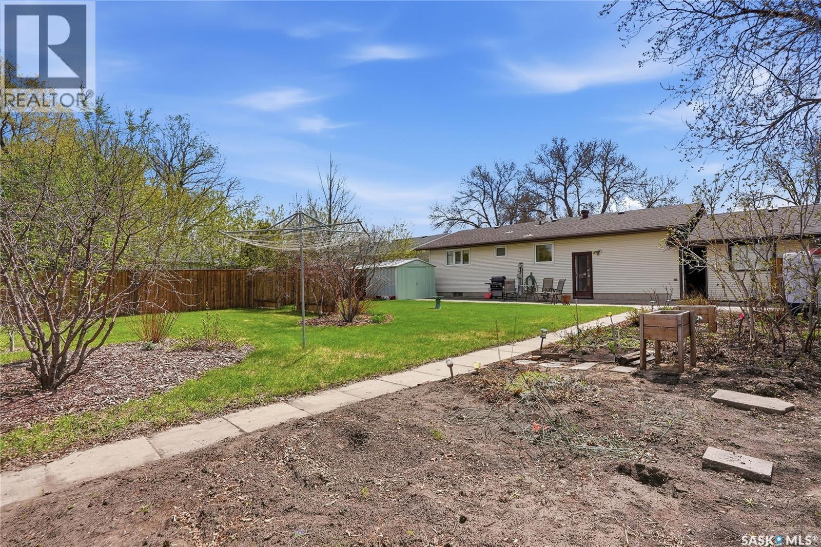 2362 Easthill, Saskatoon, SK - Outdoor