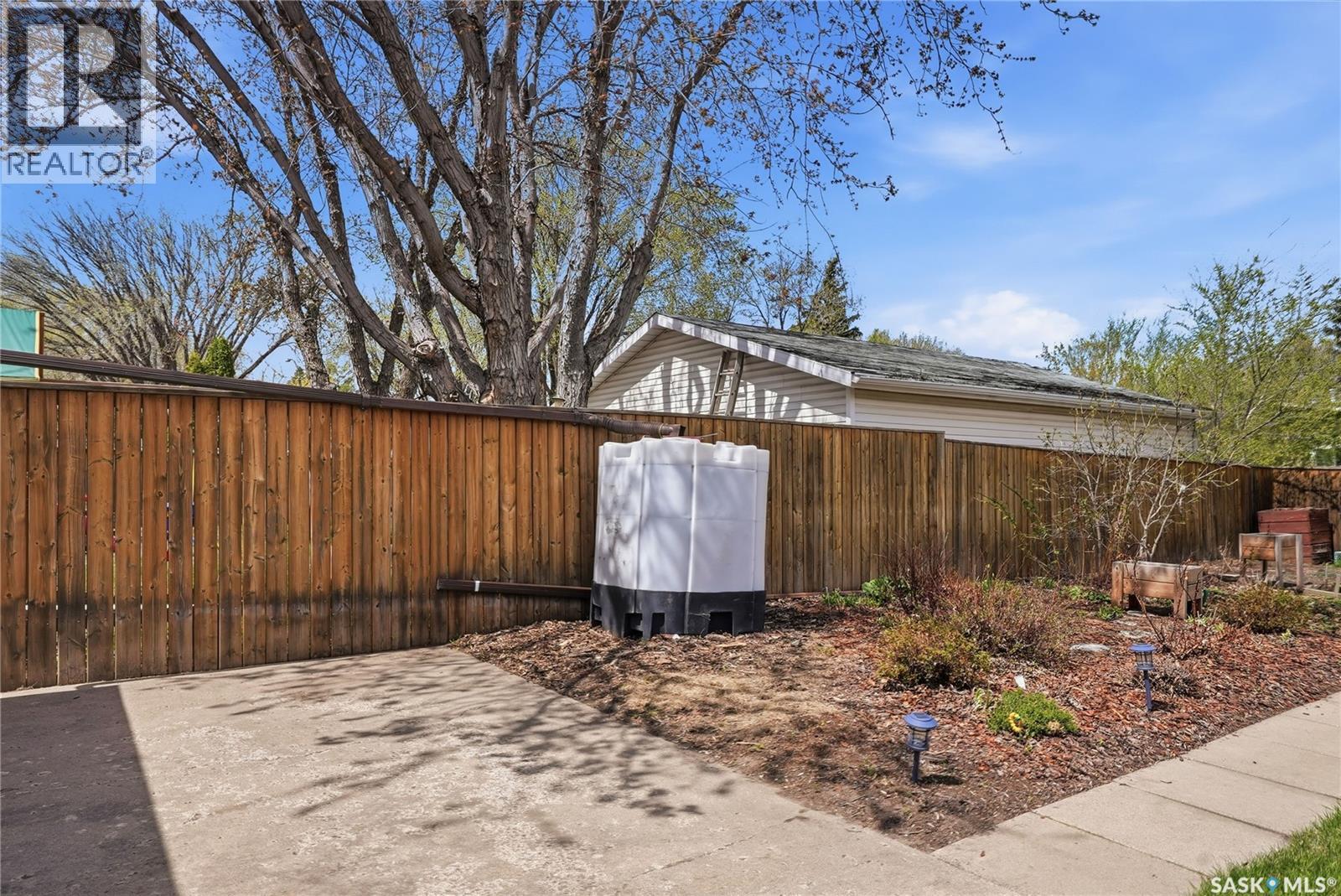 2362 Easthill, Saskatoon, SK - Outdoor