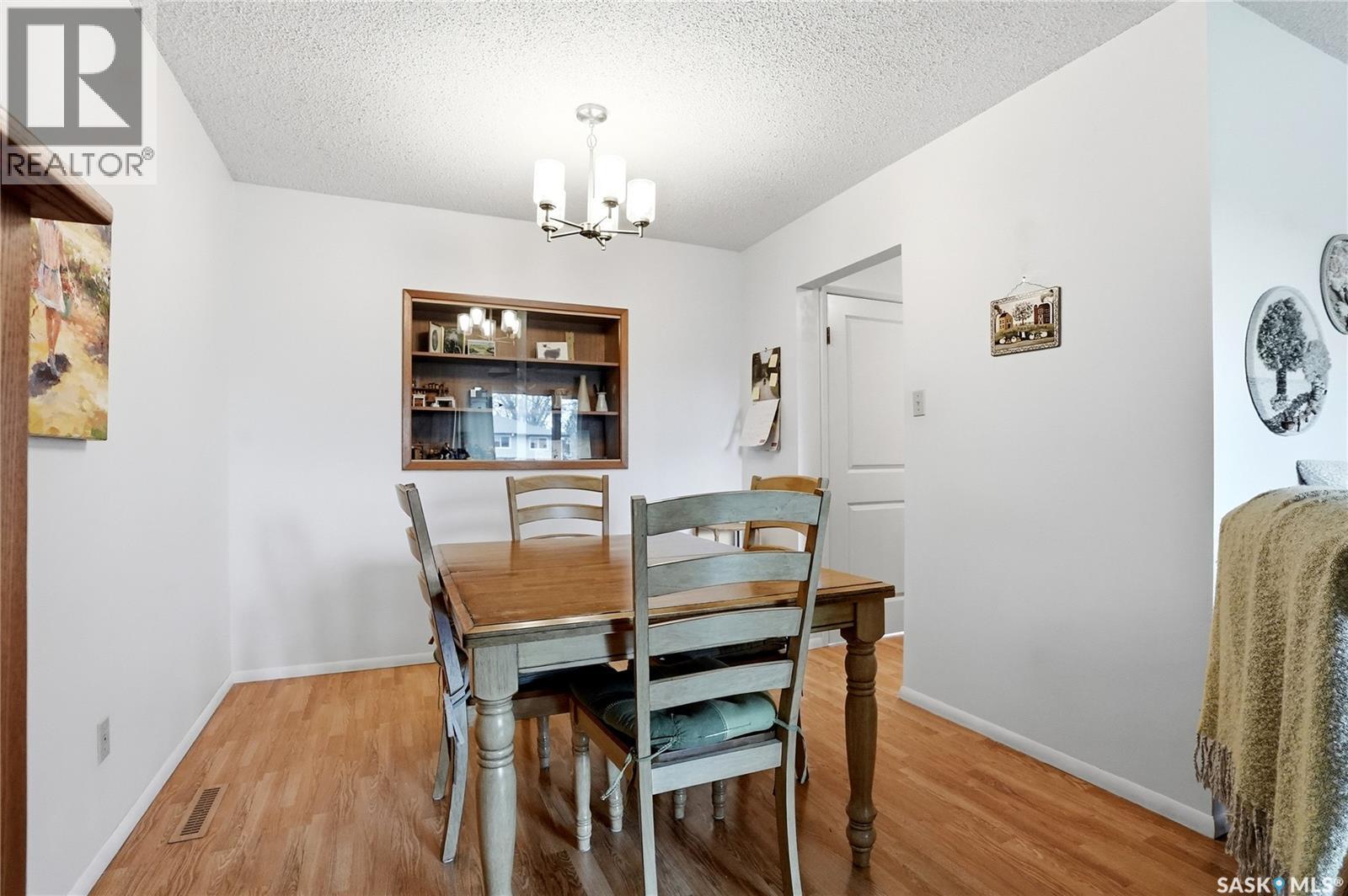 2362 Easthill, Saskatoon, SK - Indoor Photo Showing Dining Room