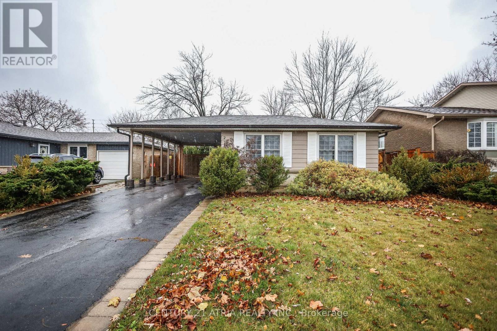 2750 Barnstone Crescent, Mississauga, ON - Outdoor With Facade