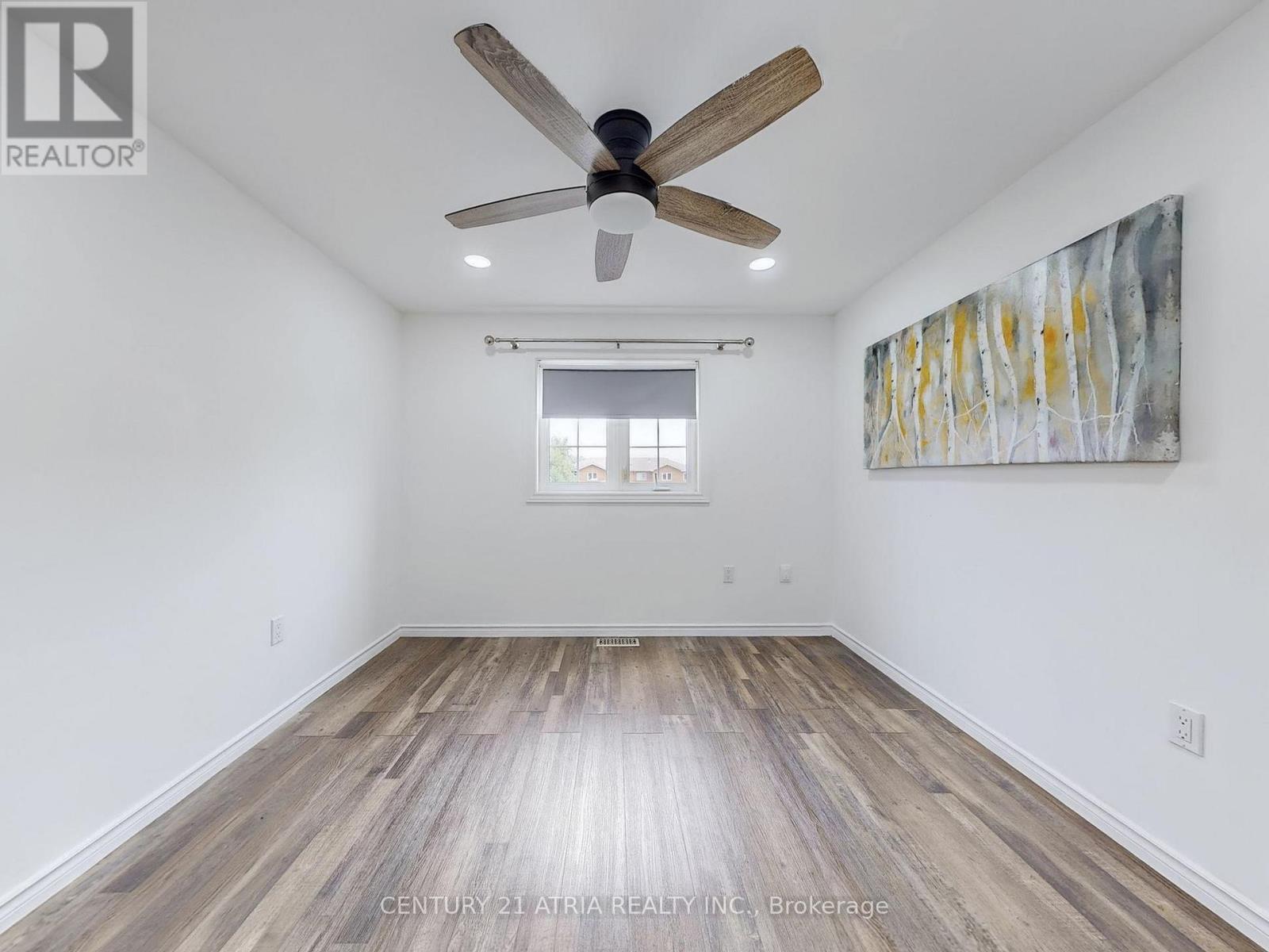 1366 Treeland Street, Burlington, ON - Indoor Photo Showing Other Room