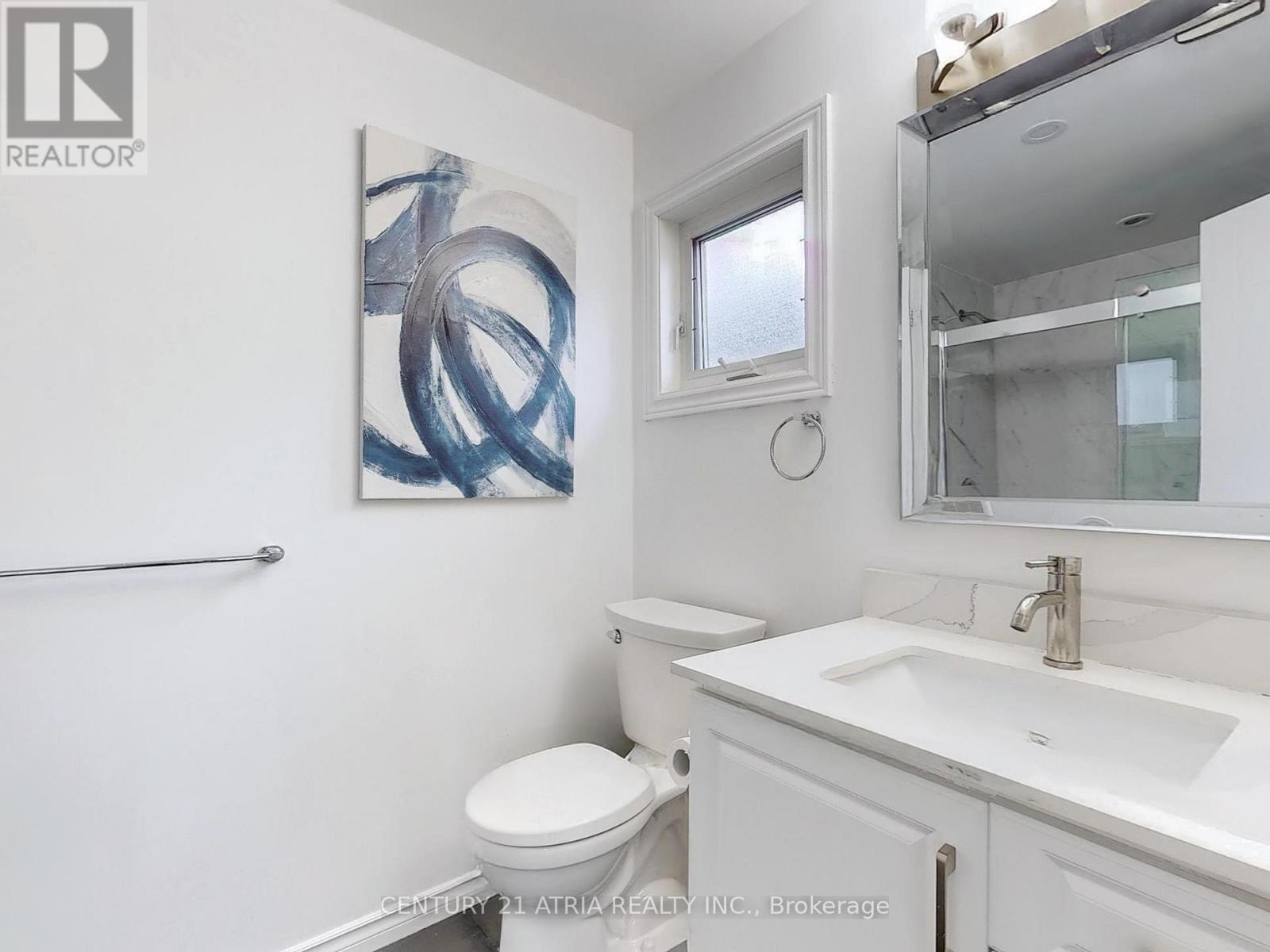 1366 Treeland Street, Burlington, ON - Indoor Photo Showing Bathroom