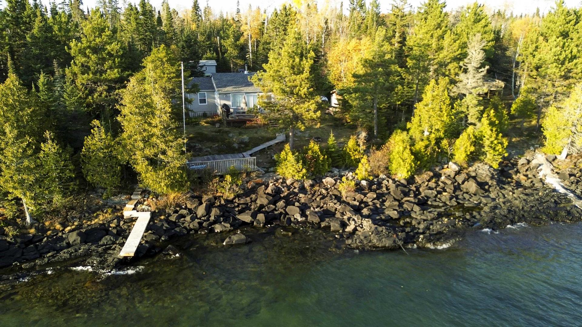 351 Amethyst Harbour Cliff Road, Thunder Bay, ON