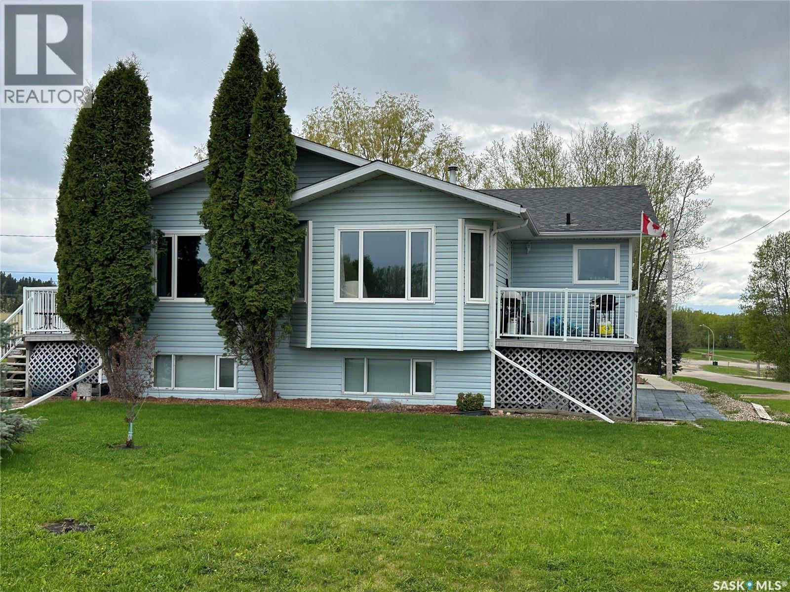 228 6Th Avenue N, Big River, SK - Outdoor With Deck Patio Veranda With Facade