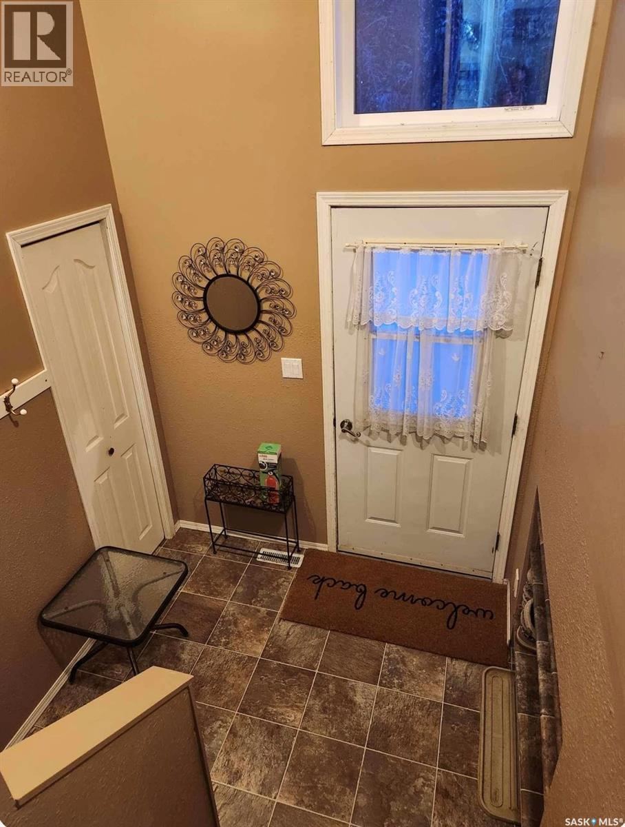 228 6Th Avenue N, Big River, SK - Indoor Photo Showing Other Room