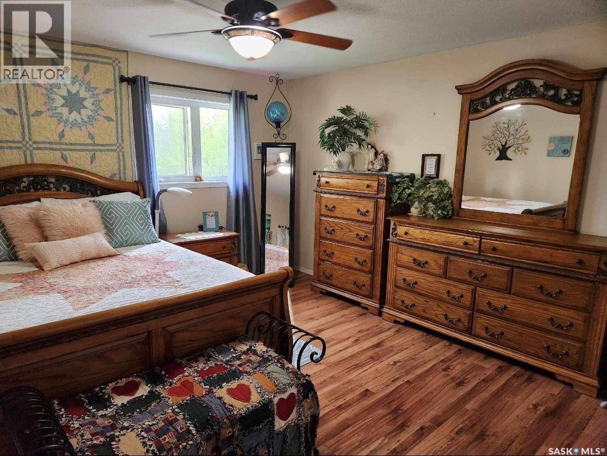 228 6Th Avenue N, Big River, SK - Indoor Photo Showing Bedroom