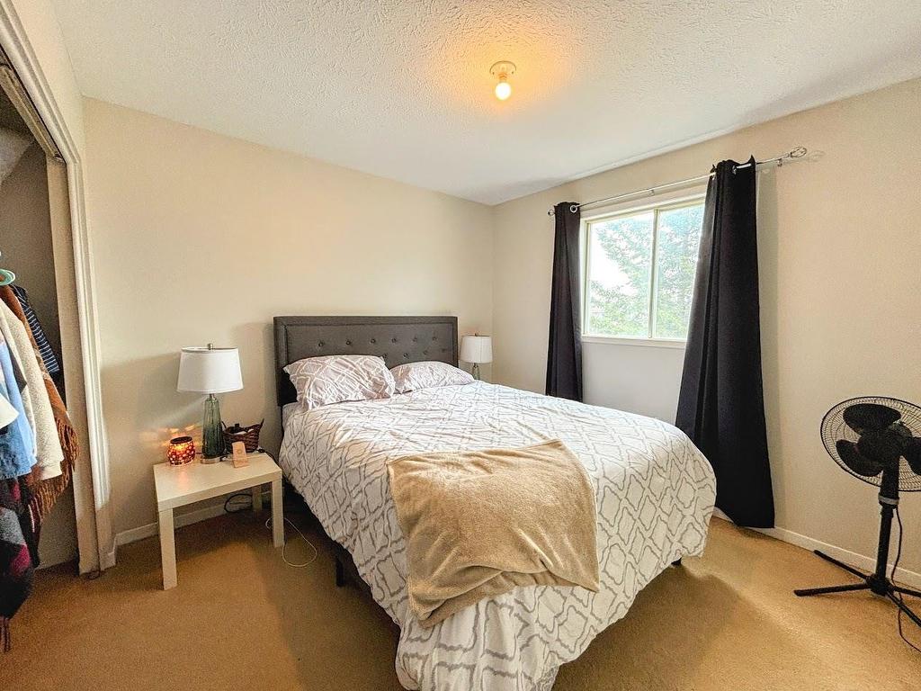 80 Matachewan Road, Manitouwadge, ON - Indoor Photo Showing Bedroom