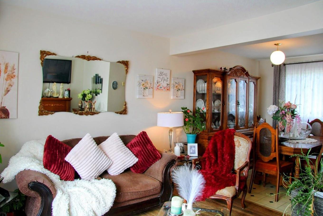 80 Matachewan Road, Manitouwadge, ON - Indoor Photo Showing Living Room