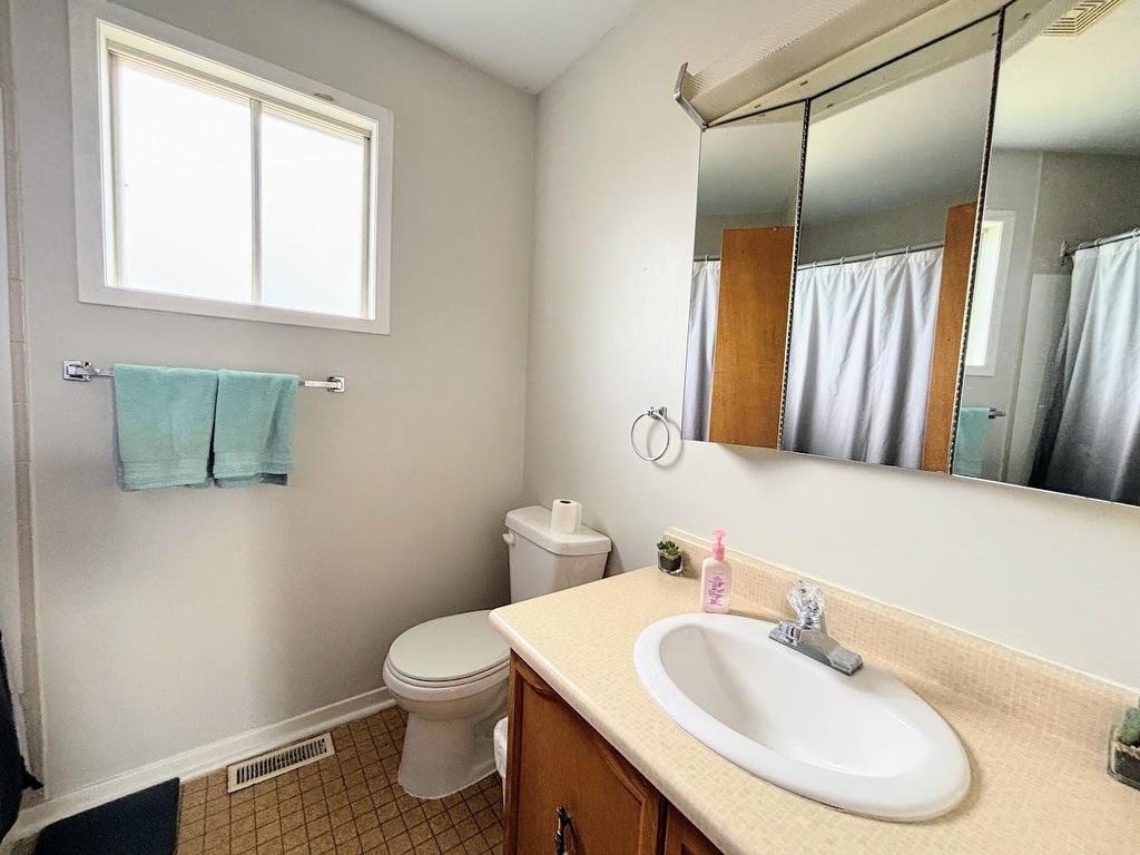 80 Matachewan Road, Manitouwadge, ON - Indoor Photo Showing Bathroom