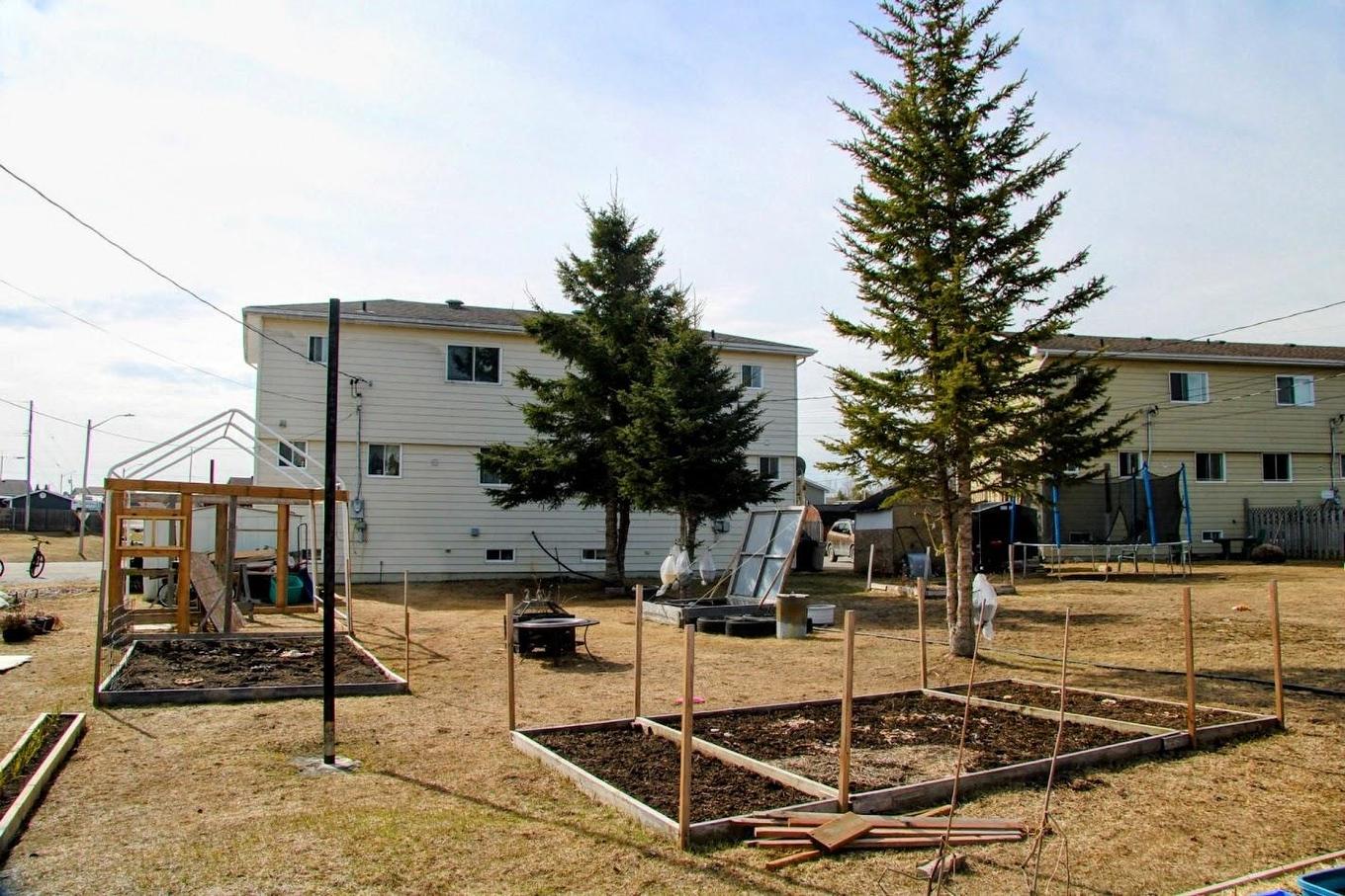 80 Matachewan Road, Manitouwadge, ON - Outdoor
