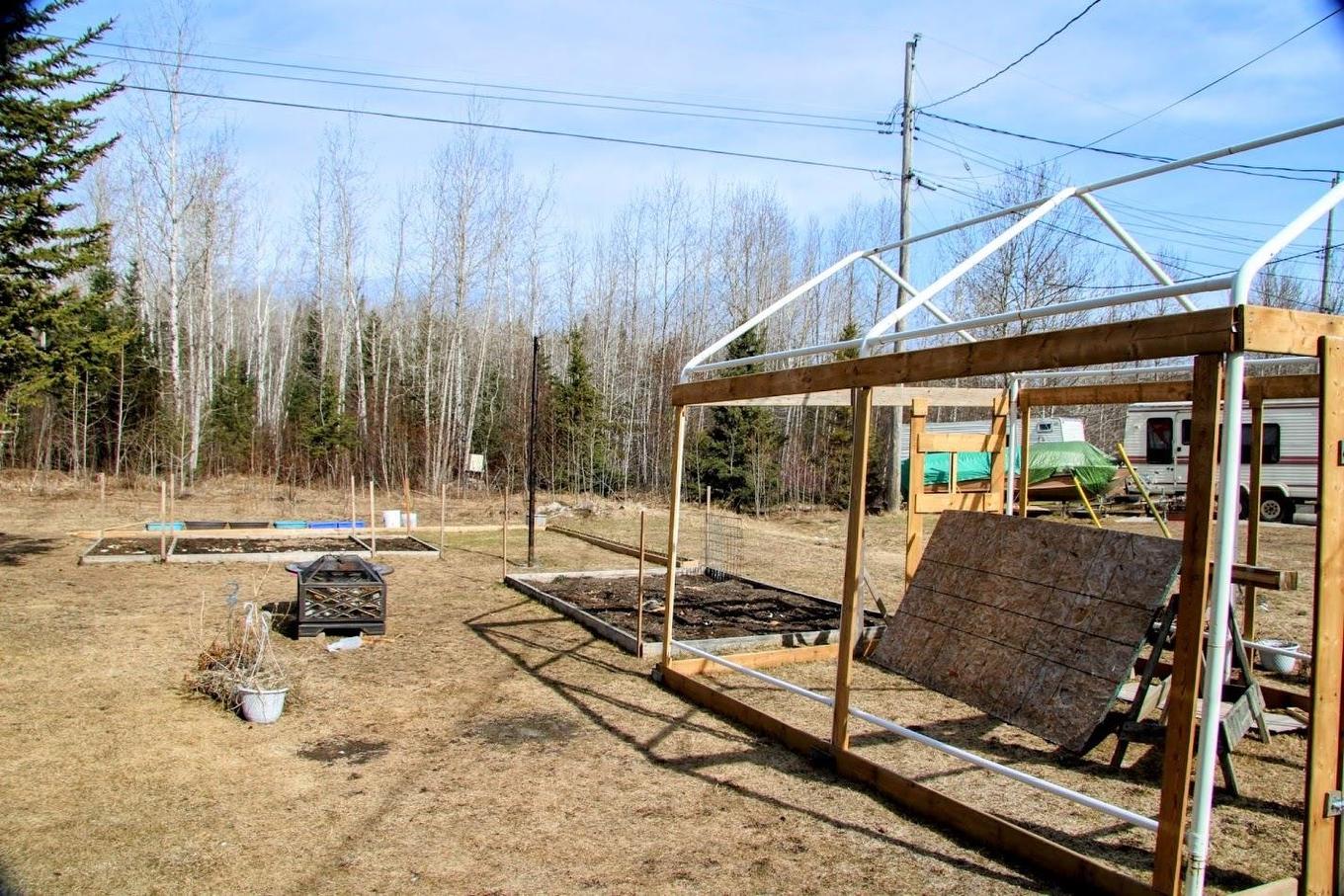 80 Matachewan Road, Manitouwadge, ON - Outdoor
