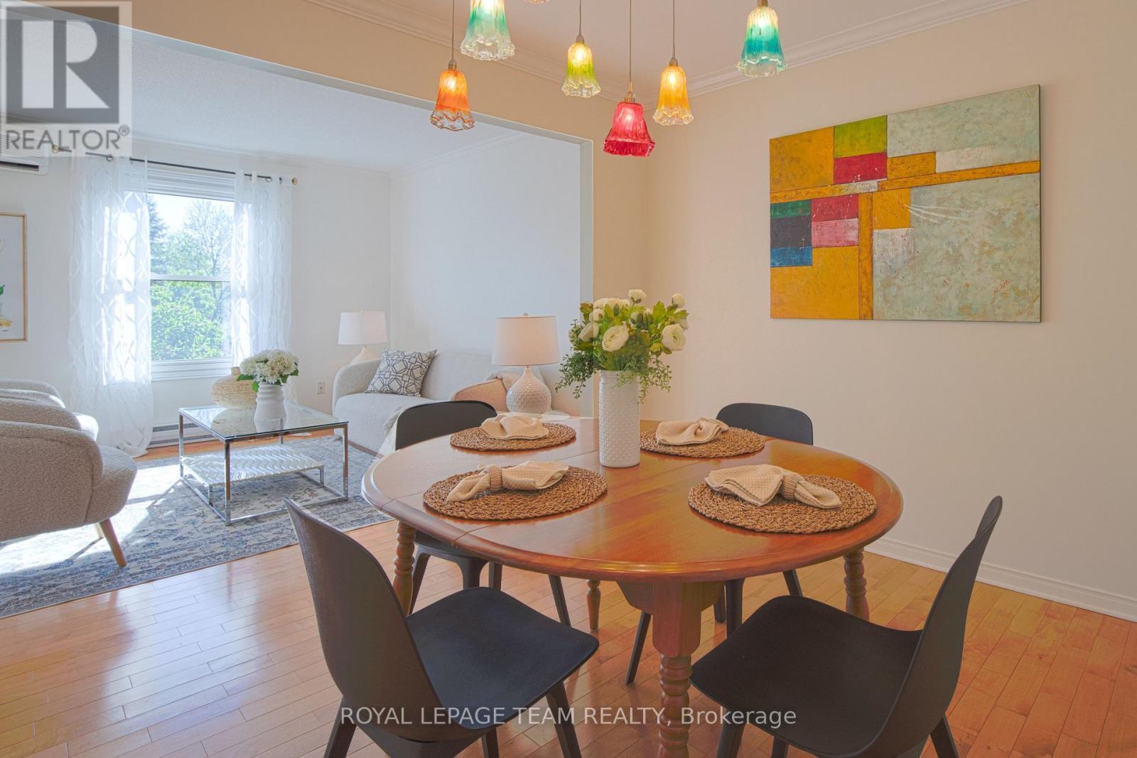 Dining room - 8 Moorside Private, Ottawa, ON - Indoor