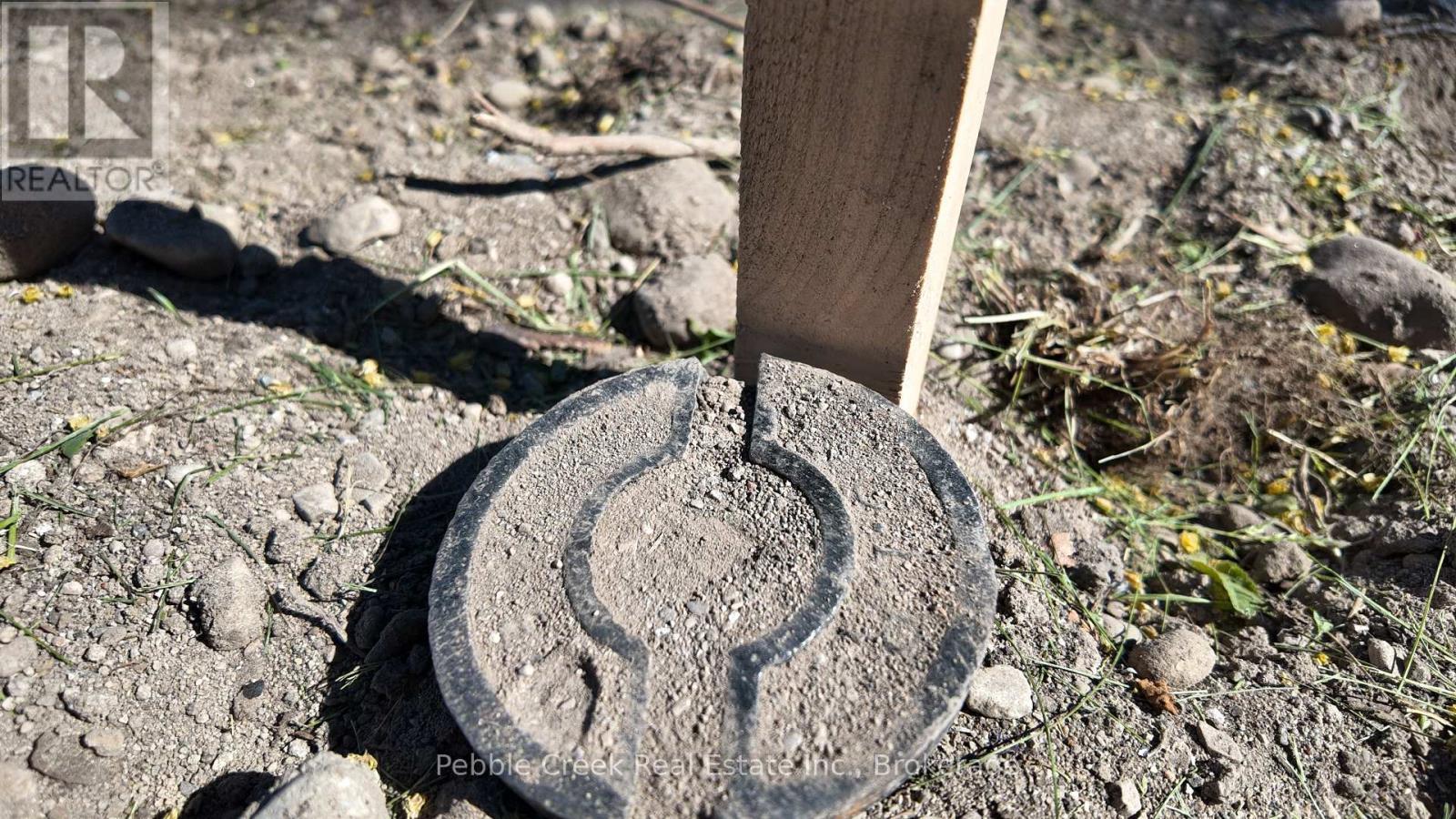 Water curbstop - 109 Severed Lot Napier Street, Goderich (Goderich (Town)), ON