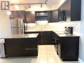 521 - 50 Clegg Road, Markham, ON - Indoor Photo Showing Kitchen With Double Sink With Upgraded Kitchen