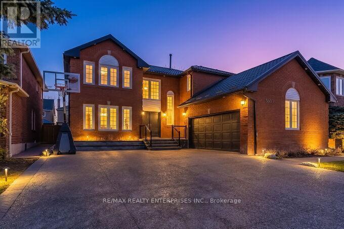 5683 Oldcastle Crescent, Mississauga, ON - Outdoor