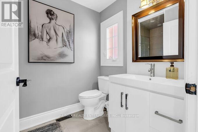5683 Oldcastle Crescent, Mississauga, ON - Indoor Photo Showing Bathroom