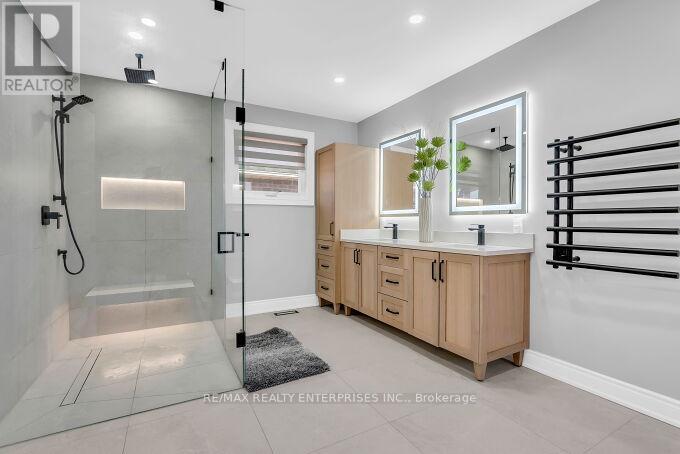 5683 Oldcastle Crescent, Mississauga, ON - Indoor Photo Showing Bathroom