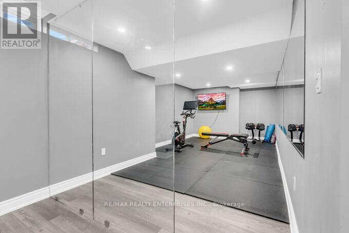 5683 Oldcastle Crescent, Mississauga, ON - Indoor Photo Showing Gym Room