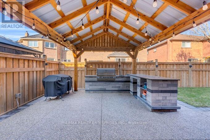 5683 Oldcastle Crescent, Mississauga, ON - Outdoor